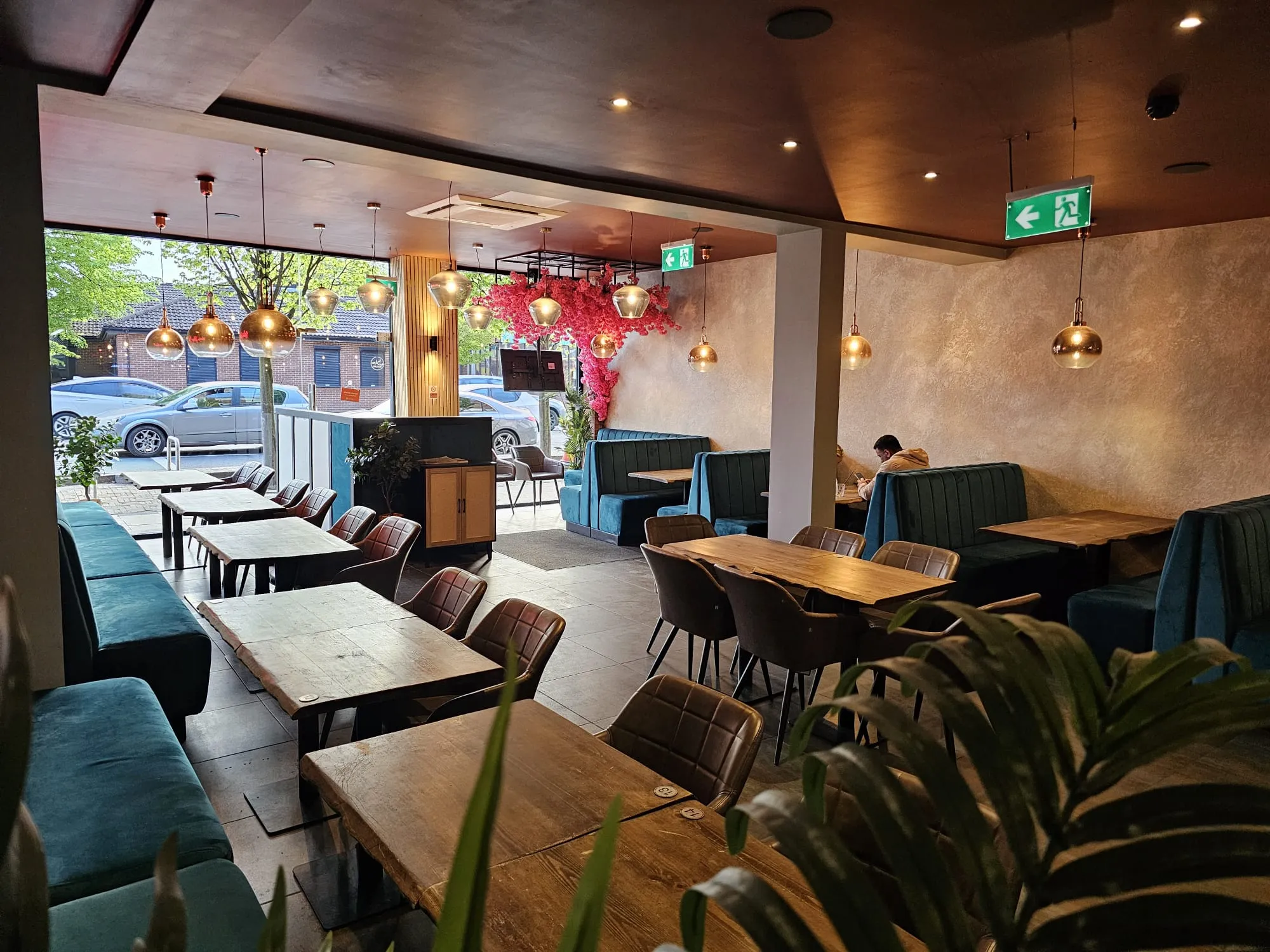 Vice Tree Bar & Grill, Manchester From Retail Unit to Contemporary Restaurant